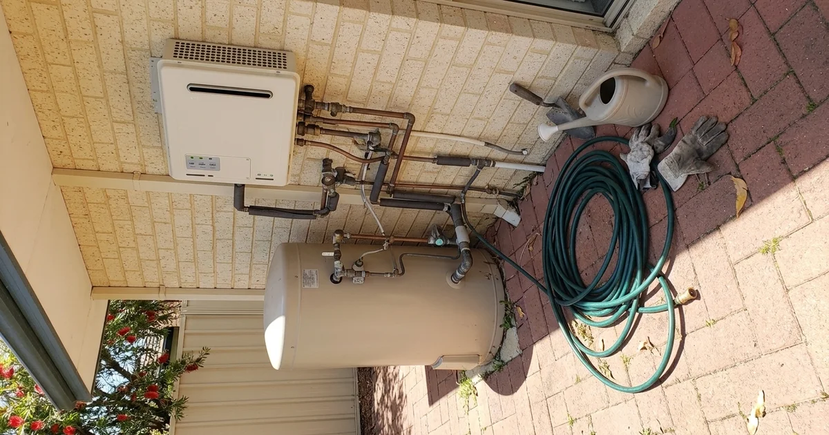 A continuous flow gas unit and a gas storage tank shown together